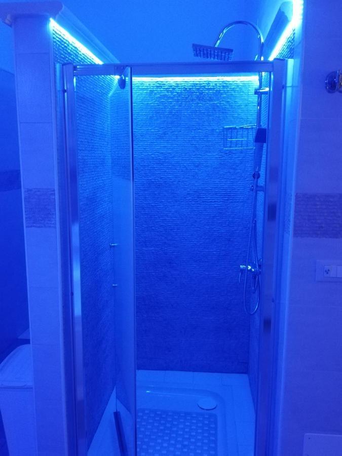 V&M suite con jacuzzi Ostuni Exterior foto