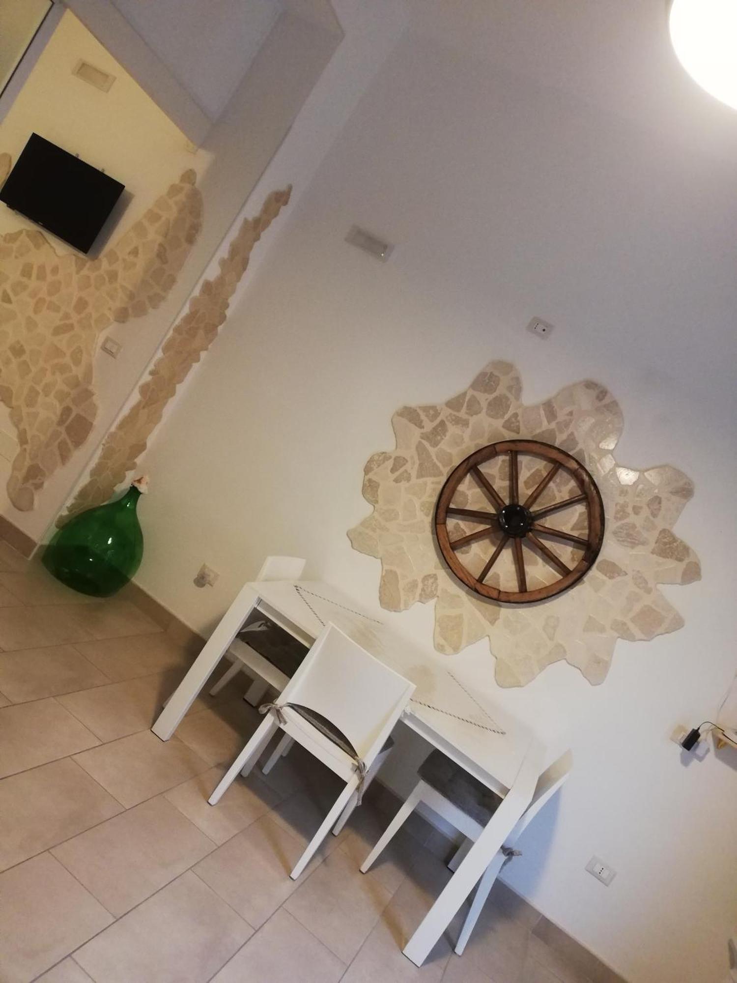 V&M suite con jacuzzi Ostuni Cameră foto